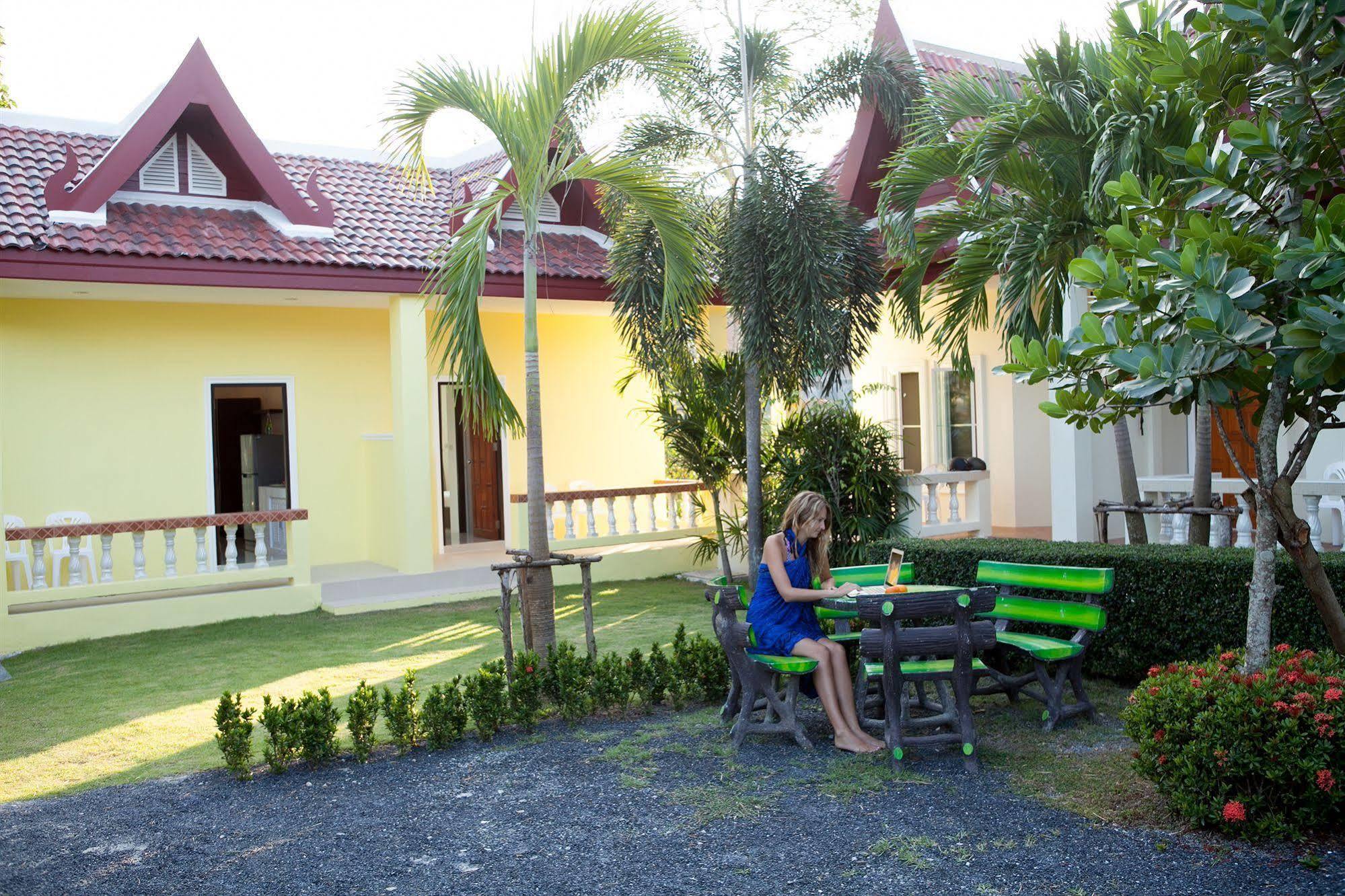 Lucky Lek Resort Rawai Zewnętrze zdjęcie
